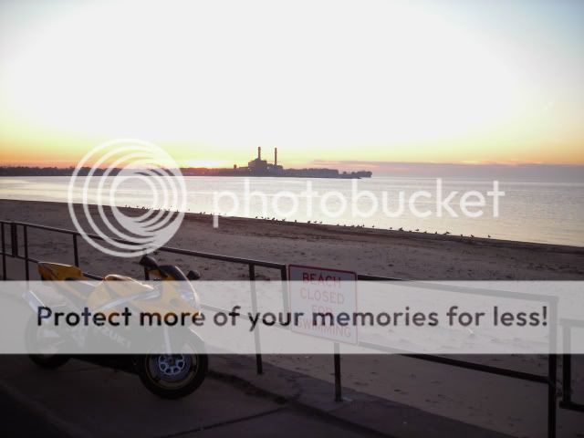 http://i362.photobucket.com/albums/oo65/maxwell8888/DSCN1940.jpg