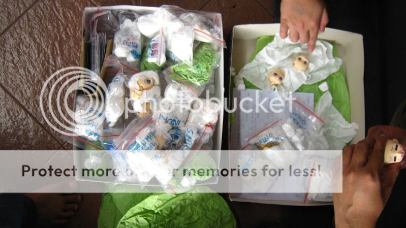 The packet inside the box The packet inside the box