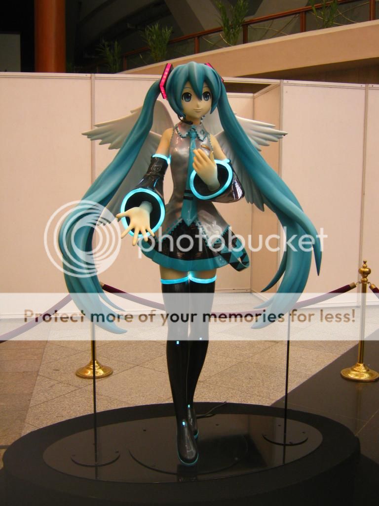 Miku Hatsune Figure
