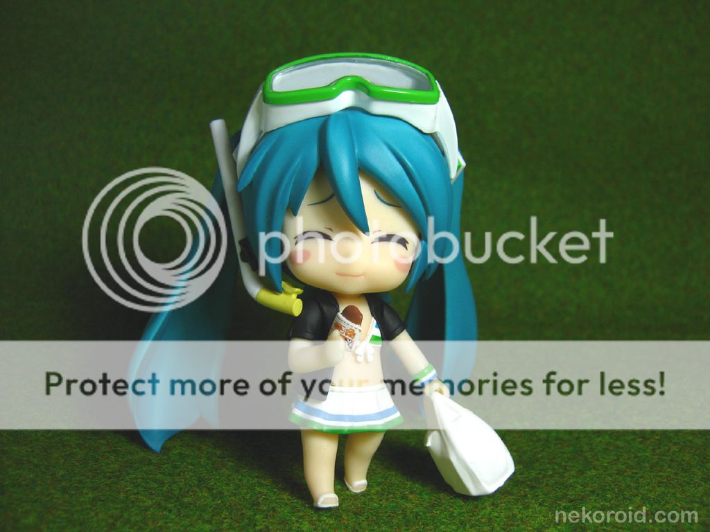nendoroid miku hatsune swimwear ver.