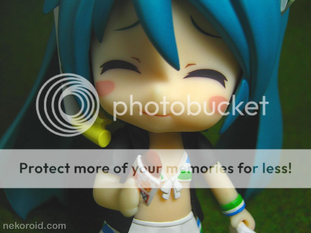 nendoroid miku swimwear ver
